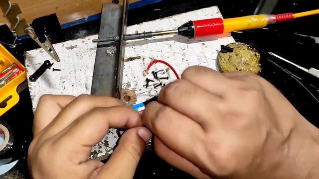 DIY Increase battery of bluetooth speaker 4100mAh смотреть онлайн