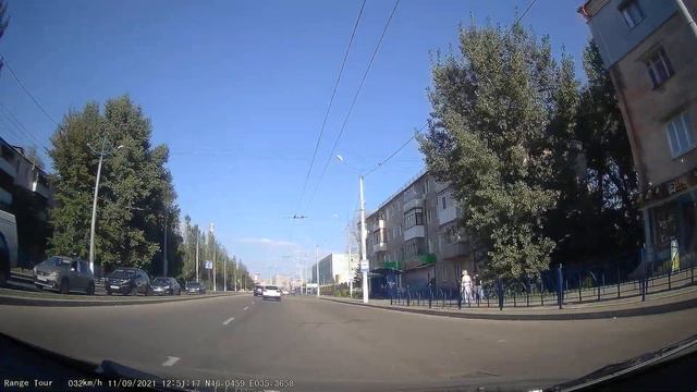 Луганск, ул. Линева, Чапаева, Советская. 2021/09/11 смотреть онлайн
