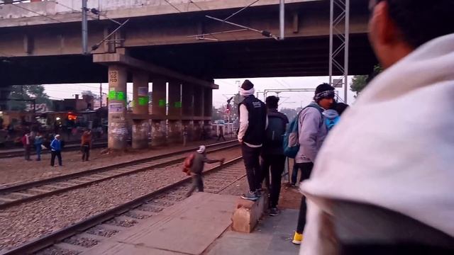 High Speed Rajdhani Express Hits Mad Man !! Indian Railways