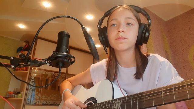 а река течет# cover-Вика Балаховская смотреть онлайн