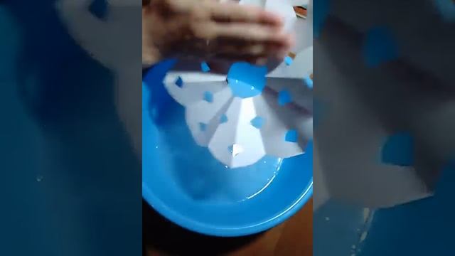 Как наклеить снежинку что бы потом можно было легк смотреть онлайн