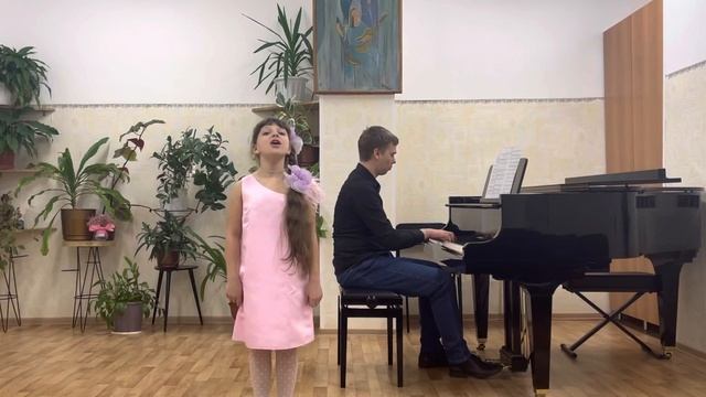 Русакова Карина, 8 лет. «Белая лодка», музыка Е. Зарицкая, сл. И.Шевчук смотреть онлайн