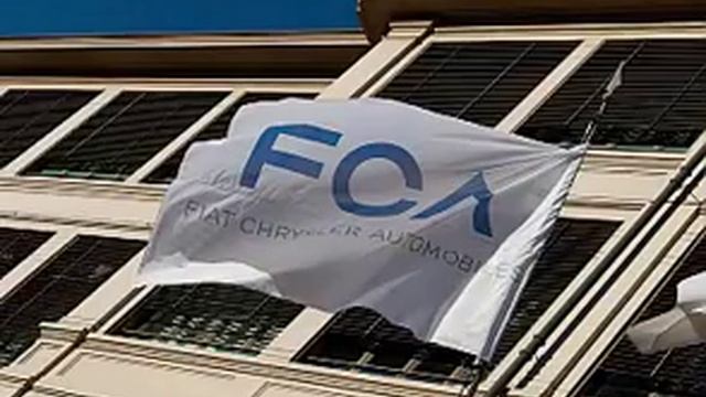 Fiat Chrysler announces $1 billion investment in U.S. manufacturing, 2,000 new jobs смотреть онлайн