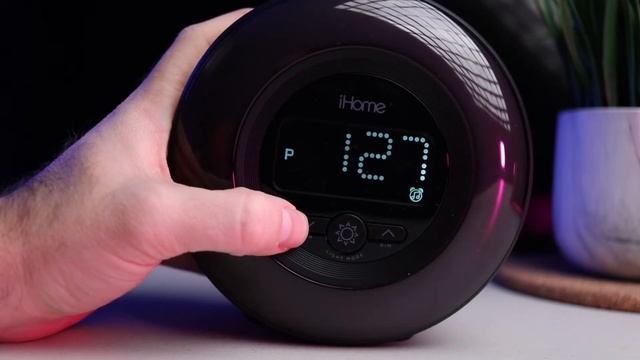 iHome PowerClock Glow Alarm Clock REVIEW (IBT295) смотреть онлайн
