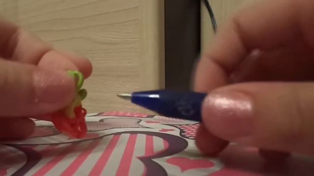 Как одеть цветок из резинок на карандаш?! смотреть онлайн