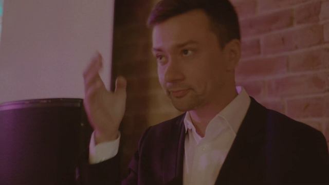 Ведущий Ян Кальянов за кулисами смотреть онлайн