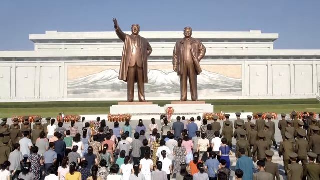 ЗАПРЕЩЕННЫЕ ВЕЩИ в СЕВЕРНОЙ КОРЕЕ смотреть онлайн