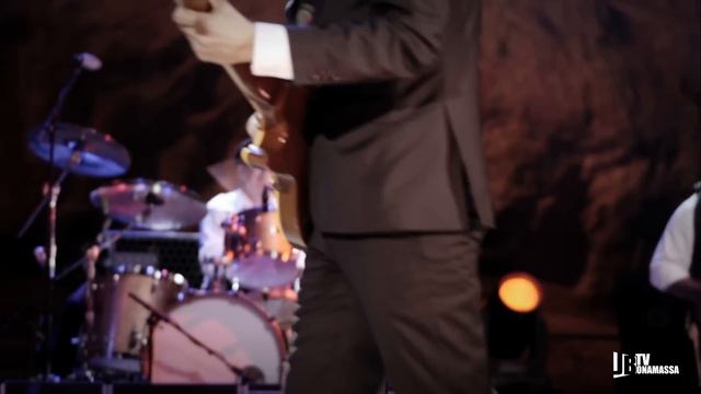 Joe Bonamassa Official - "The Ballad of John Henry" - Muddy Wolf at Red Rocks смотреть онлайн