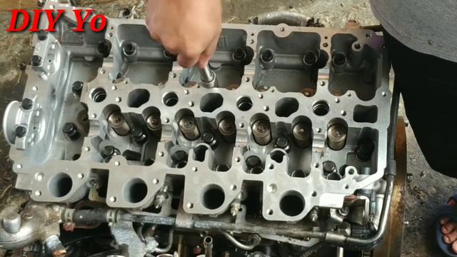 Mitsubishi Triton 4D56U Cylinder head installation [ pasang head enjin mitsubishi triton 2.5 turbo смотреть онлайн