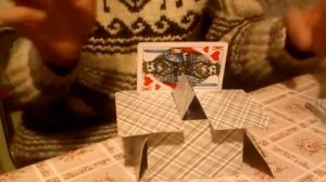 Как строить карточный домик