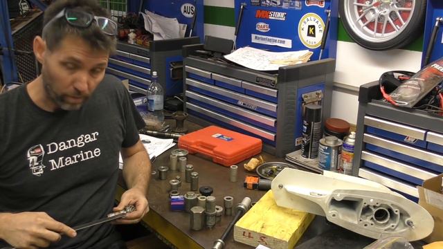 Installing Johnson 30HP outboard gearbox bearings смотреть онлайн