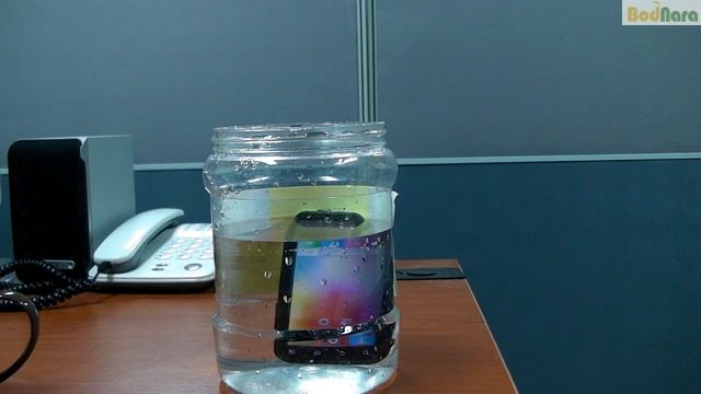 Motorola DEFY waterproof test смотреть онлайн