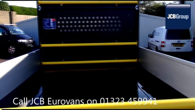 2014 Volkswagen Crafter CR35 Startline 2l OW14GJZ for sale at JCB Eurovans Eastbourne смотреть онлайн