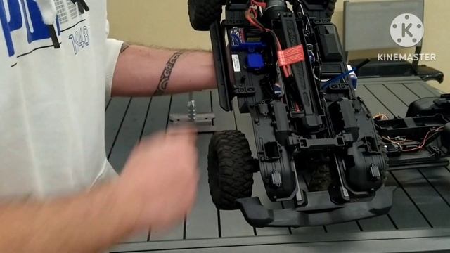 Comparatif Traxxas Ford Bronco vs HB R1001 , Crawler rc 1/10 , 2023 смотреть онлайн