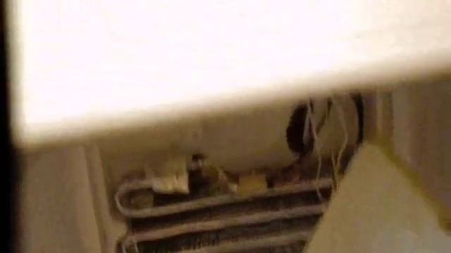 Холодильник SAMSUNG моргает индикатор и не охлаждает верхняя камера ( временное решение )