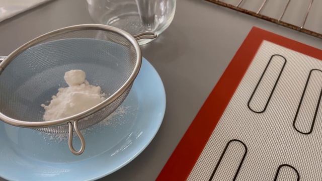 Отпекаю трубочки для эклеров и собираю Свадебный заказ смотреть онлайн