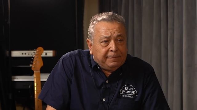Cómo nació El Pollo Loco - Francisco Ochoa en Entrevista con Nayo Escobar смотреть онлайн