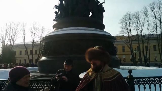 Великий Новгород рассказ о памятнике «Тысячеле́тие Росси́и» смотреть онлайн
