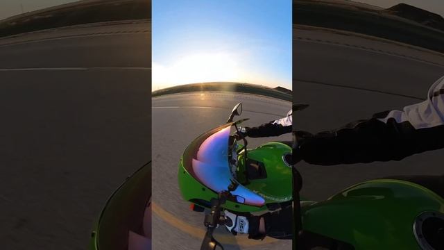 Kawasaki Ninja Zx9r Riding At Sunset #kawasaki #sportbike #shortfeed