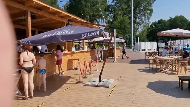 Речной пляж-ресторан смотреть онлайн