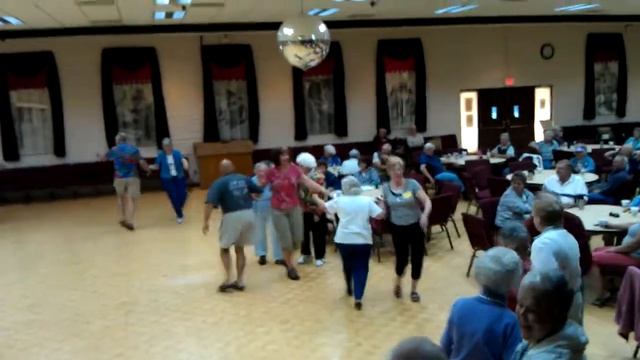 The Birdie Song as performed by "C" street residents from Tower Point Resort VIDEO0191.3gp смотреть онлайн