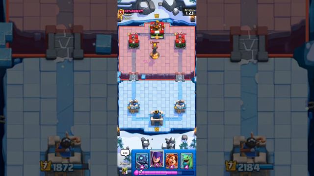 Играю против игрока с 8 уровнем башни смотреть онлайн