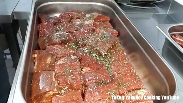 Говяжий вырезка Как мариновать и Как закрутить на стейки смотреть онлайн