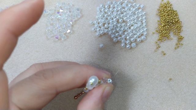 Нарядное колье из жемчуга и бисера * Stylish necklace making with pearls * Diy * Tutorial * смотреть онлайн