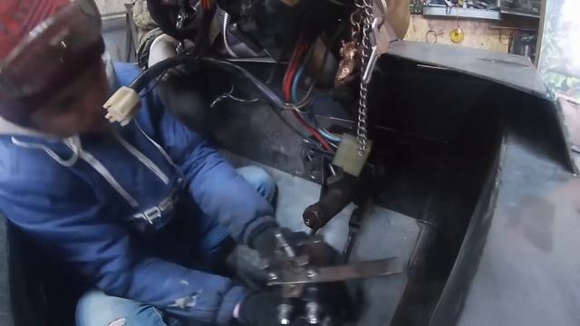 Как создаются шедевры в обычном гараже? Вездеход от А до Я.Крутая самоделка своими руками. смотреть онлайн