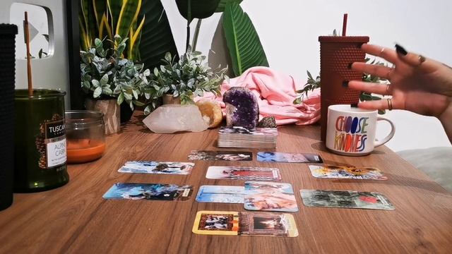 PISCES ?"WHAT'S SUNNY ON THE OUTSIDE, CLOUDY ON THE INSIDE?" ⚡️Pisces Tarot October смотреть онлайн