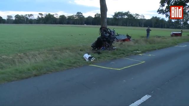 Ferrari bei Crash in drei Teile zerfetzt – Der Fahrer wird aus dem Wagen geschleudert und stirbt смотреть онлайн