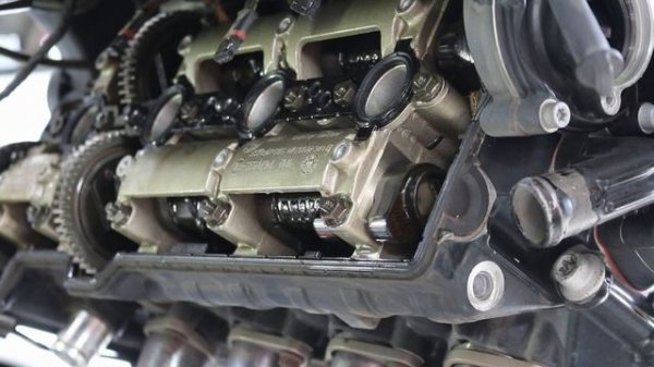 BMW K1300R major service valve clearance check