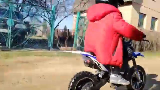 Мини кросс бензиновый MOTAX 50 cc мех./ст. смотреть онлайн