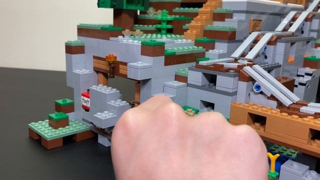 Lego Minecraft |21137| The Mountain Cave Review (2017)! LARGEST LEGO MINECRAFT SET! смотреть онлайн