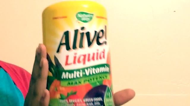 Alive Liquid Vegetarian Multi-Vitamin | GreenandTasty2 смотреть онлайн