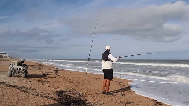 Using Candy Gummy Worms to Catch My Dinner! LOL (not kidding) смотреть онлайн