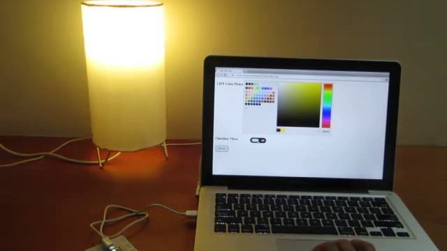 Control LIFX WiFi Bulb using Spark Core and Node.js server смотреть онлайн