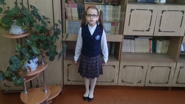 Страна читающая - Света Грязнова читает "Бородино" М.Ю.Лермонтова #страначитающая смотреть онлайн