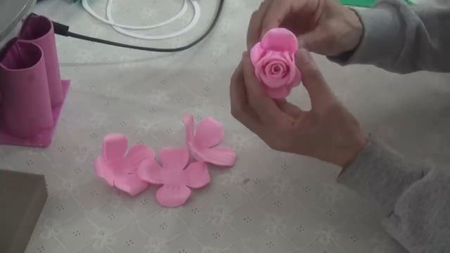 Rosa de EVA Frisada com Garfo - DIY смотреть онлайн