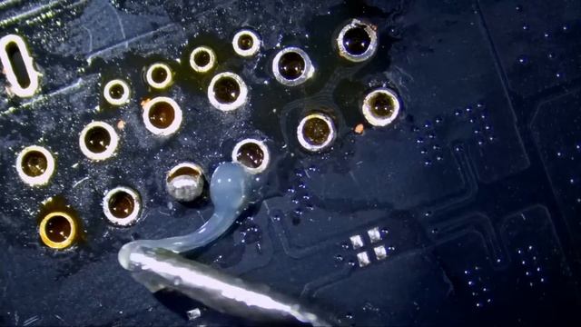 Gigabyte Aorus RTX 4090 graphics card repair - Connector broke off Part 2 смотреть онлайн