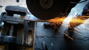 Лайфхак ровный дол на  якутском ноже , Life Hack  ковка клинков по типу якутских #ножиручнойработы