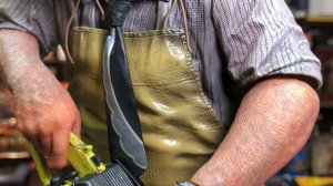 Обзор фигурки Kotobukiya Texas Chainsaw Massacre 1974 Leatherface ARTFX 1/6 Review