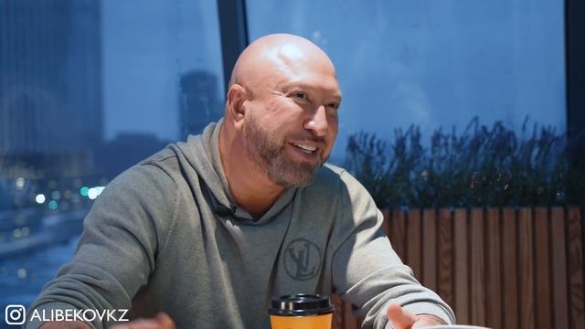 ДАРИМ ФРАНШИЗУ FREE COMPANY: Юрий Левитас о бесплатной еде, Тимати и почему бургеры - это ПП