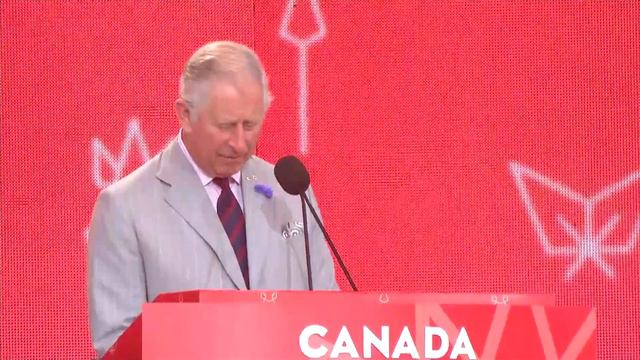 Mesdames et Messieurs: Prince Charles gives speech in French смотреть онлайн
