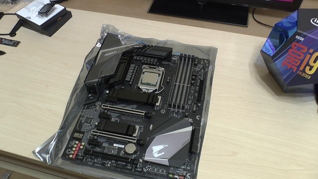 Gigabyte Aorus Z390 Pro сравнение с Asus Prime Z390-A  Comparison
