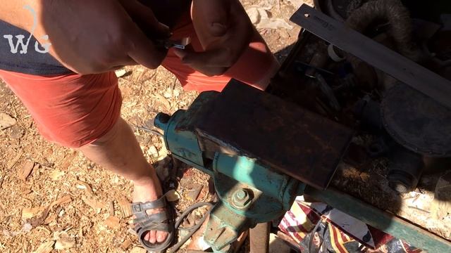 Простое приспособление для распила брёвен на слэбы, своими руками.DIY смотреть онлайн