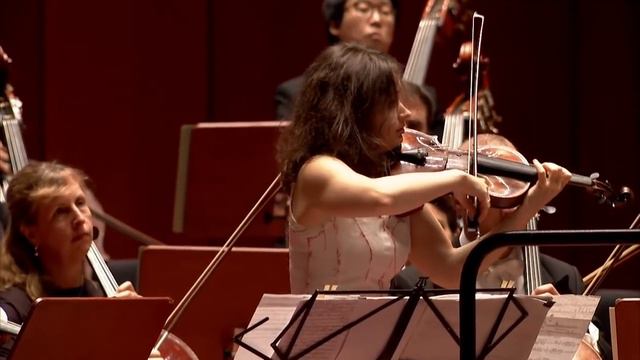 Beethoven: Violinkonzert ∙ hr-Sinfonieorchester ∙ Patricia Kopatchinskaja ∙ Philippe Herreweghe смотреть онлайн