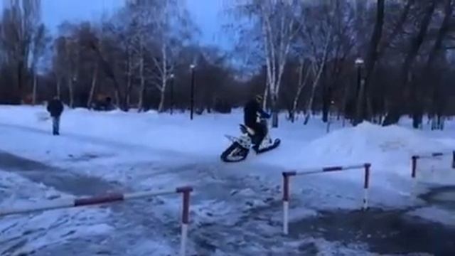 Питбайк на гусенице тестдрайв смотреть онлайн