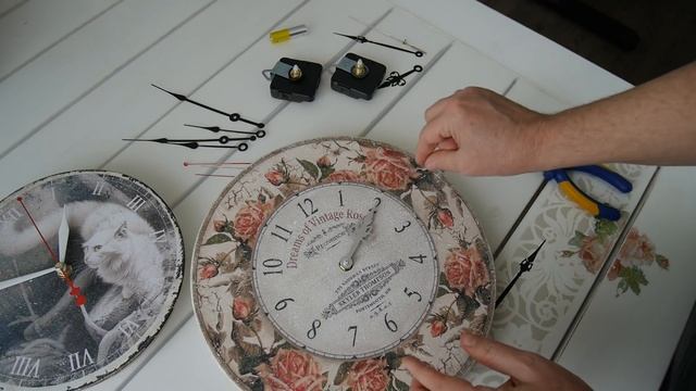 Как установить часовой механизм - как собрать часы и надеть стрелки - подробная видео инструкция! смотреть онлайн