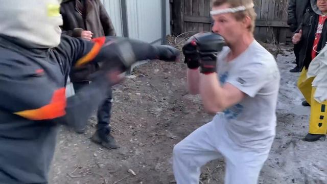 Ден Фил против Человека Икс / Полный бой смотреть онлайн